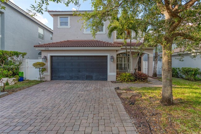 Photo - 3755 SW 50th St House