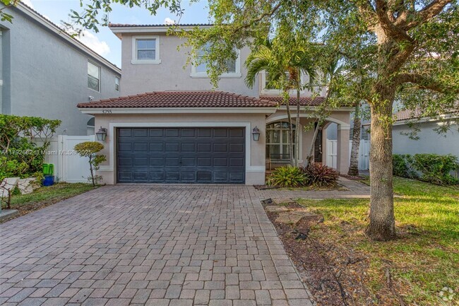Building Photo - 3755 SW 50th St Rental