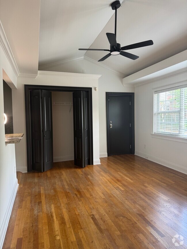 Building Photo - 488 Burlington Road Northeast Rental