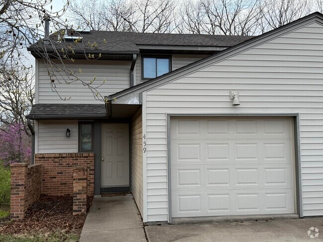 Building Photo - 459 Foxfire Dr Rental