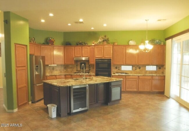 Building Photo - 2520 S Dragoon Dr Rental