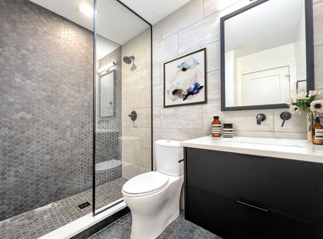 Photo - 941 W Grace St