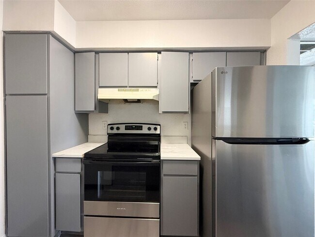 Photo - 2822 S Bartell Dr Unit 38