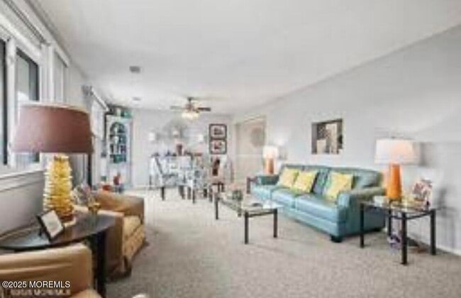 Building Photo - 111 5th Ave Unit 7