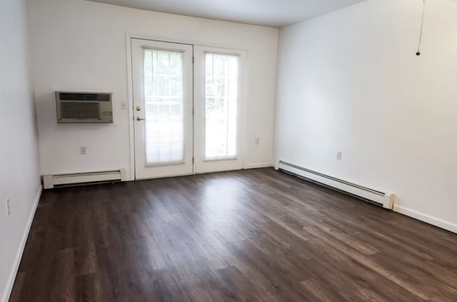 Photo - 700 N Douglas Ave Unit #700