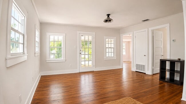 Photo - 3524 Bay Shore Rd
