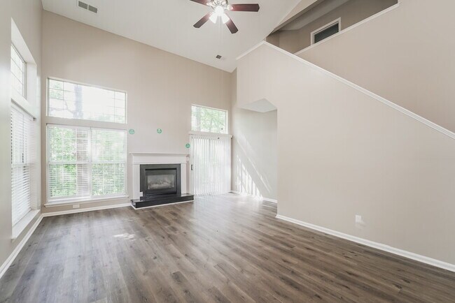 Photo - 8433 Cullingford Ln