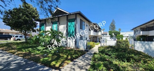 Building Photo - 850 N Redding Way Unit C