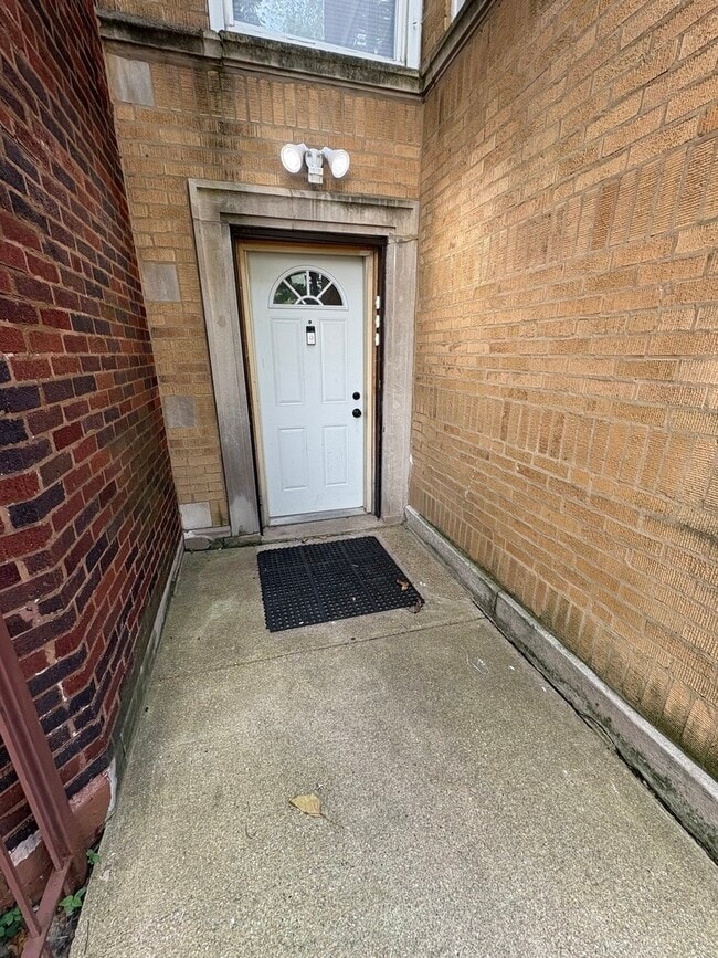 Photo - 4147 W Arthington St Unidad 1