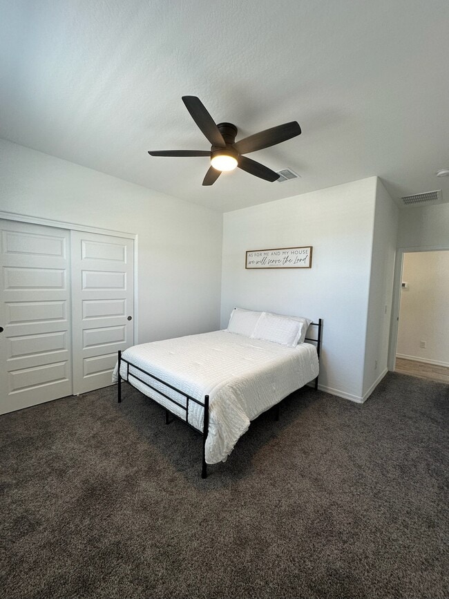 Photo - 25238 N 142nd Dr