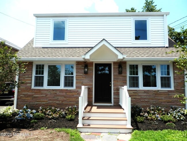 Photo - 29 Main St Townhome