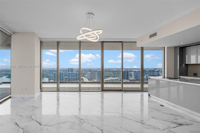 Photo - 18975 Collins Ave Unidad 3605