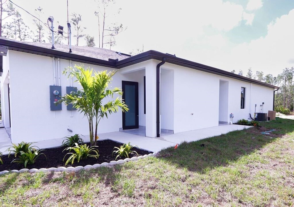 Photo - 219 Greenbriar Blvd
