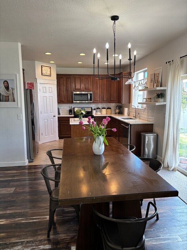 Photo - 1732 W Grays Dr
