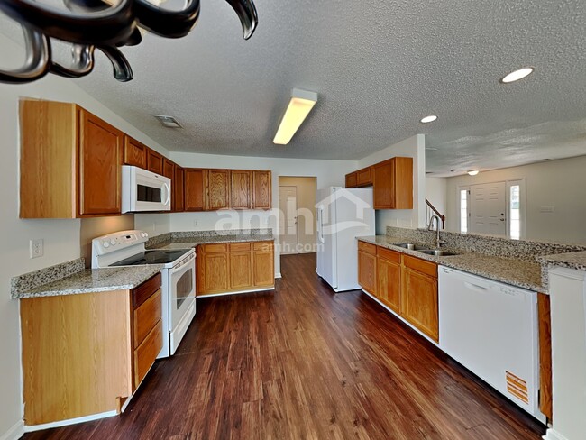 Photo - 125 Everett Park Dr