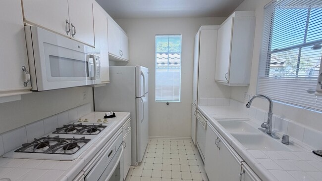 Photo - 10878 Sabre Hill Dr