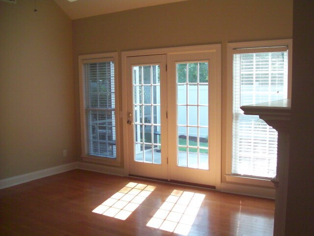 Photo - 221 Khaki Ct