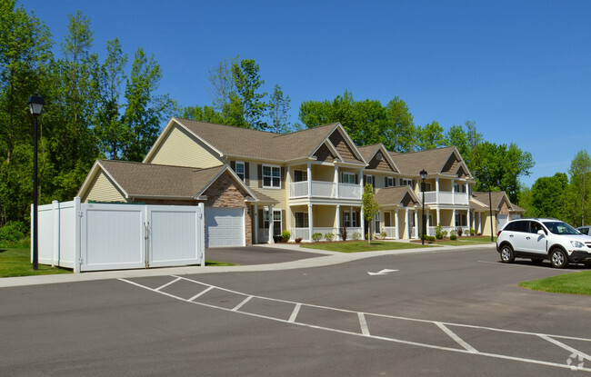 Baker Street Landing - Baker Street Landing Apartments