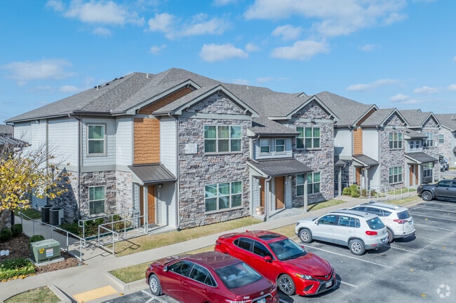 Photo - Bison Trails Apartments