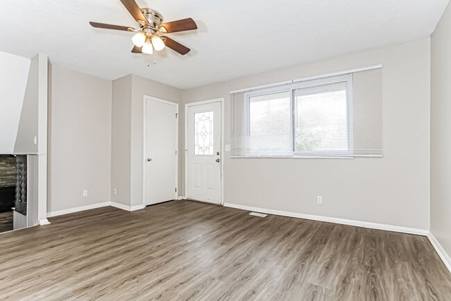 Photo - 10203 Dewhill Ln