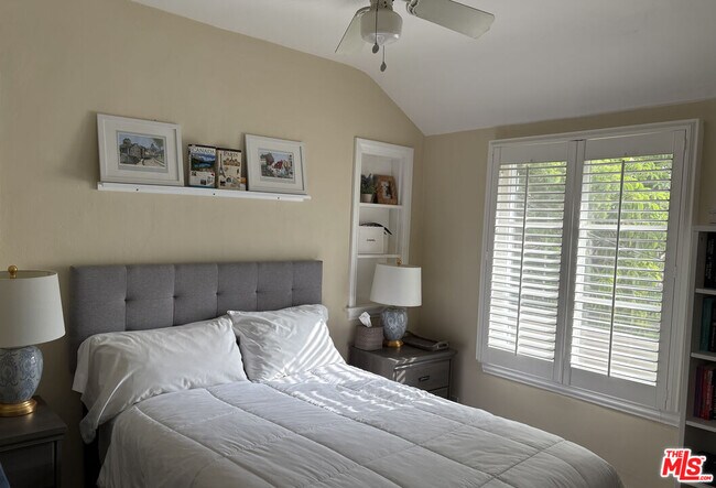 Photo - 725 Lorraine Blvd