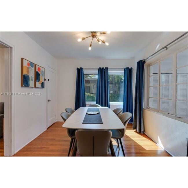 Photo - 820 SW 26th Rd