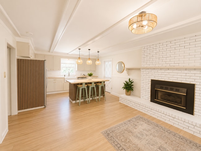 Photo - 1004 Blanton Pl