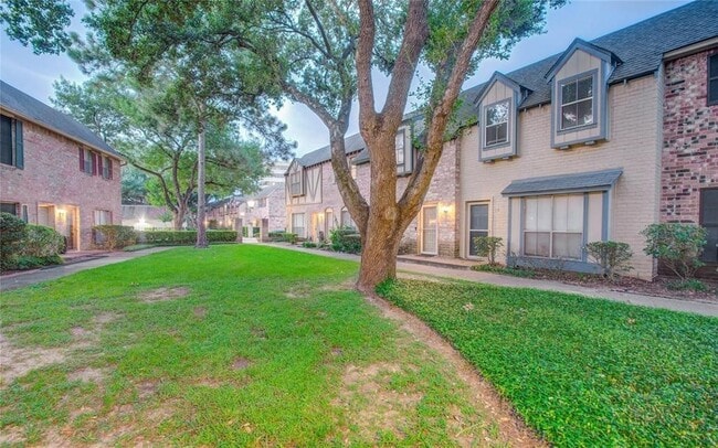 Photo - 14703 Barryknoll Ln Unit 18