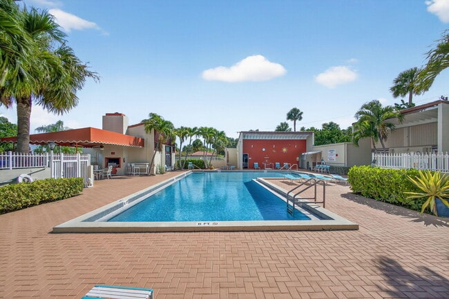 Photo - 2532 Boundbrook Dr S