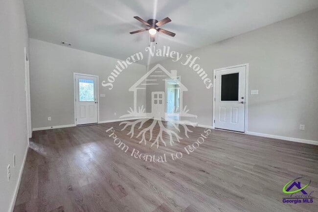 Photo - 308 Woodland Dr