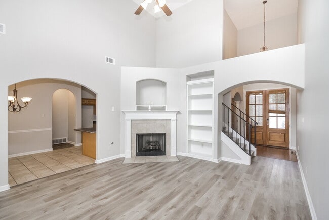 Photo - 1457 Sawmill Creek Ln