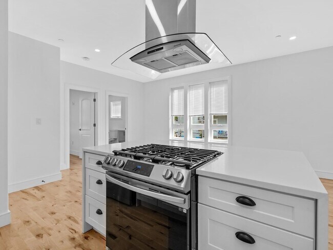 Photo - 178 Washington Ave Unit 205