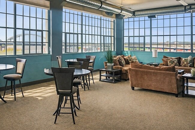 Photo - RIVERWALK LOFTS