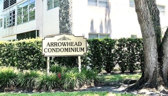 Building Photo - 8101 SW 24th Ct Unit 206