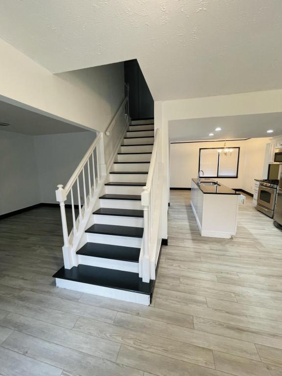 Photo - 2326 Colgate Dr