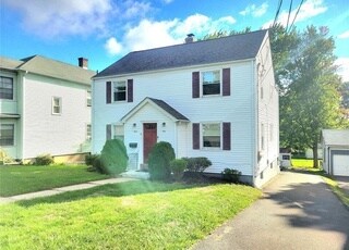 Photo - 508 S Quaker Ln