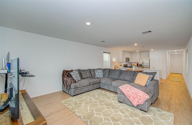 Building Photo - 21575 Carosella Dr