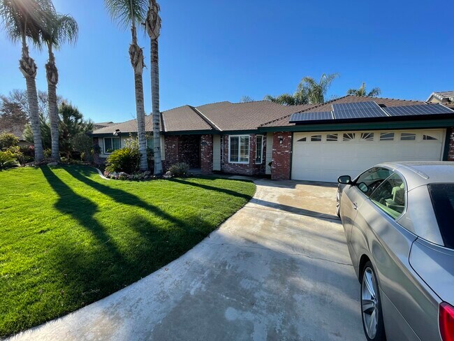 Photo - 5113 Hollis St