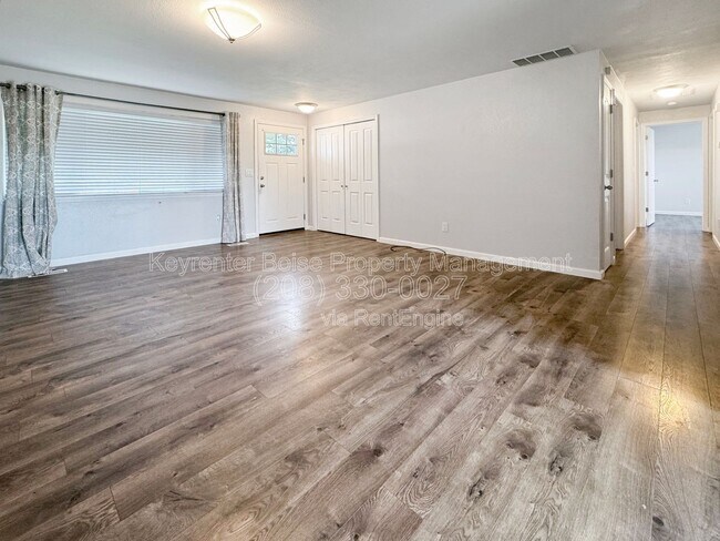 Photo - 1773 W Victory Rd