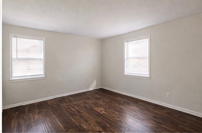 Photo - 3309 Chicago Ave