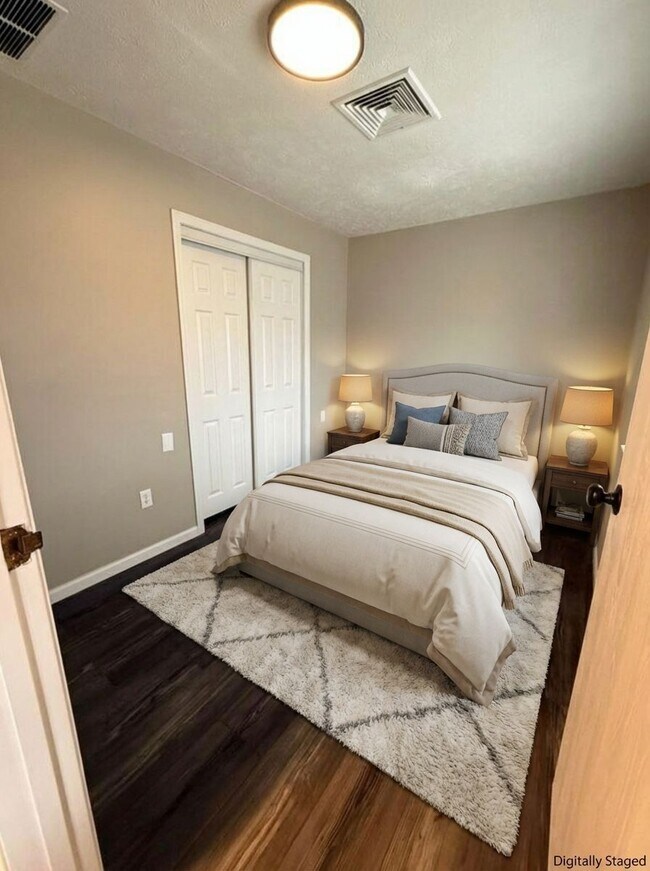 Photo - Welcome to Somerset Village!