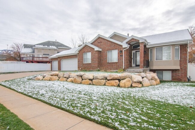 Photo - Gorgeous Bountiful Home w/ Solar & 3 Car Garage