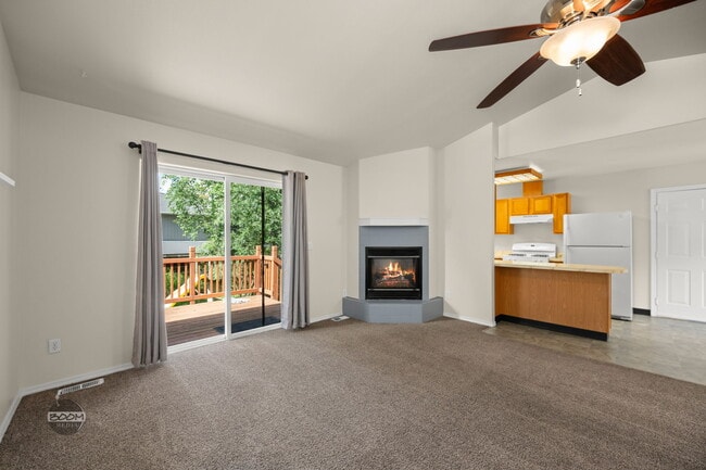 Photo - 11238 Borealis St