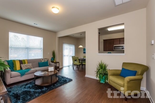 Photo - 2075 Aragon Lane