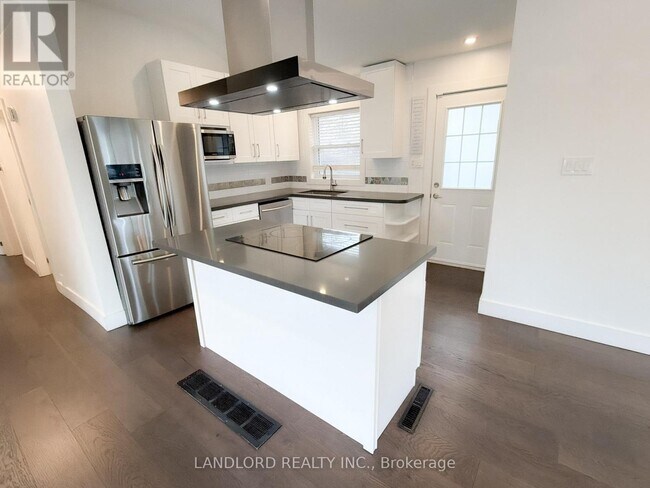 Photo - 18 Deerfield Rd