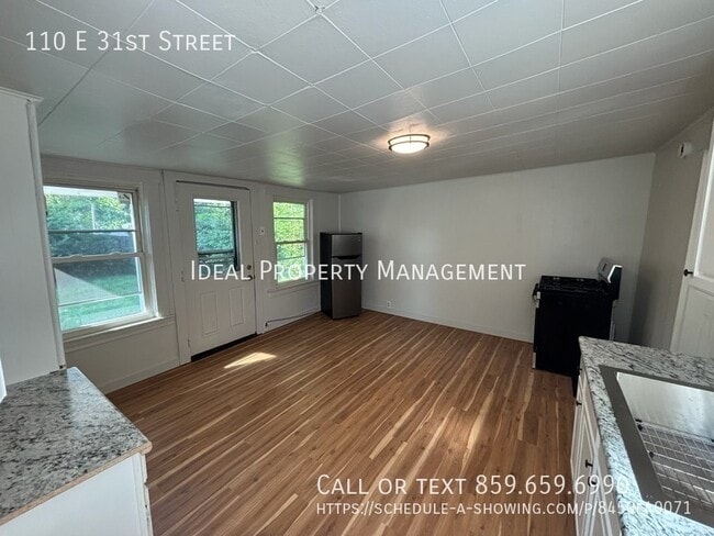 Photo - 110 E 31st St