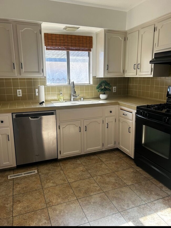 Photo - Spacious 3 Bedroom Fresno Home