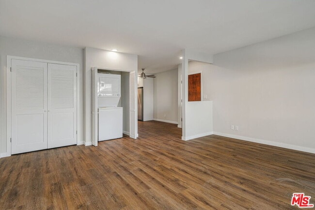 Photo - 1342 Harvard St Unidad 201