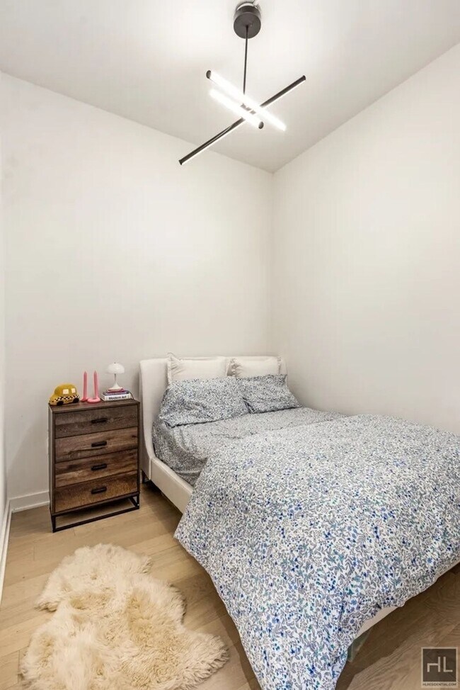 Photo - 77 Charlton St Unidad S3E