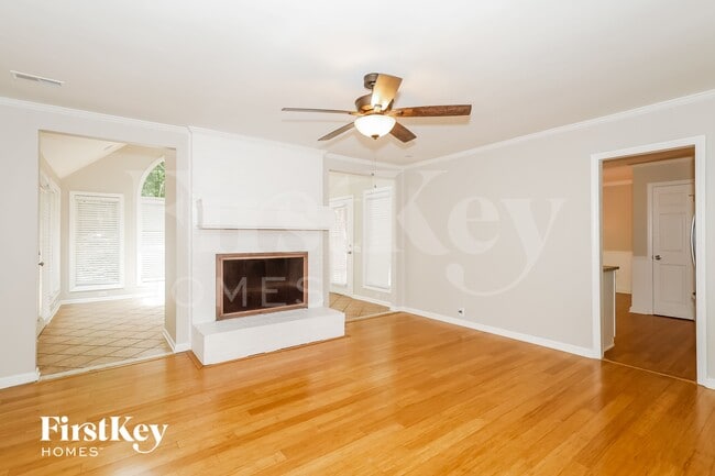Photo - 7614 Robin Crest Rd